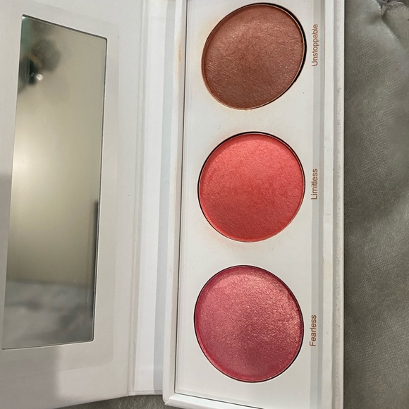 Bundle - Picture 3 of 3